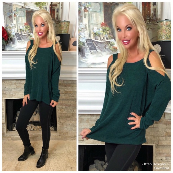 🛍LAST 1! Cold Shoulder Oversized Brushed Tunic! - Picture 2 of 4